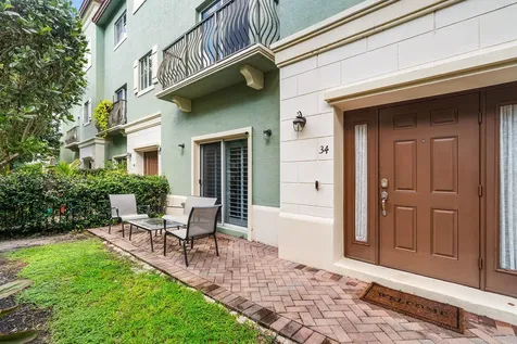 34 NW 7th Street Boca Raton FL 33432