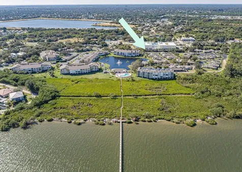 6235 Mirror Lake Manor Sebastian FL 32958