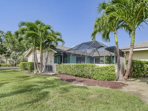 6235 Mirror Lake Manor Sebastian FL 32958