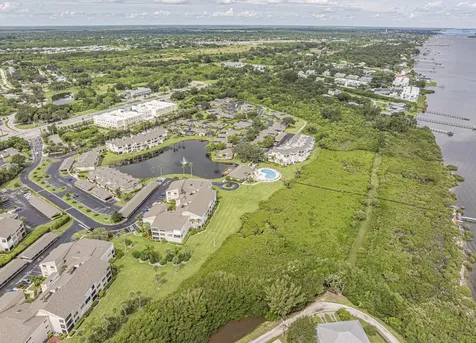 6235 Mirror Lake Manor Sebastian FL 32958