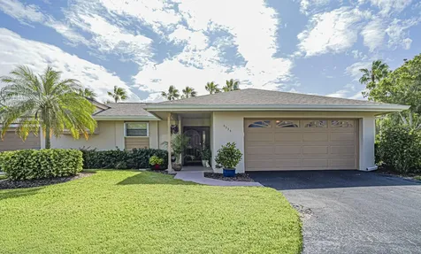 6235 Mirror Lake Manor Sebastian FL 32958