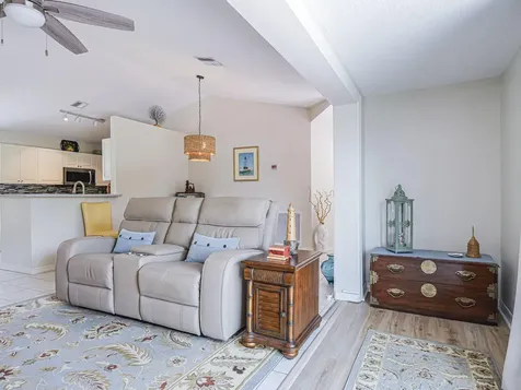 6235 Mirror Lake Manor Sebastian FL 32958