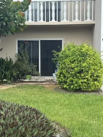 90 South Boulevard Boynton Beach FL 33435