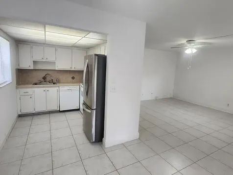 632 Brittany N Delray Beach FL 33446