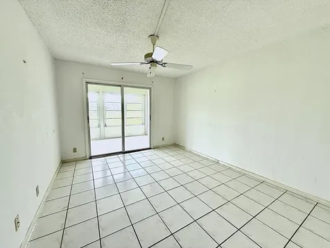 2002 Ellsemere A Deerfield Beach FL 33442