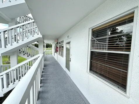 2002 Ellsemere A Deerfield Beach FL 33442