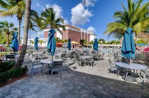 2002 Ellsemere A Deerfield Beach FL 33442