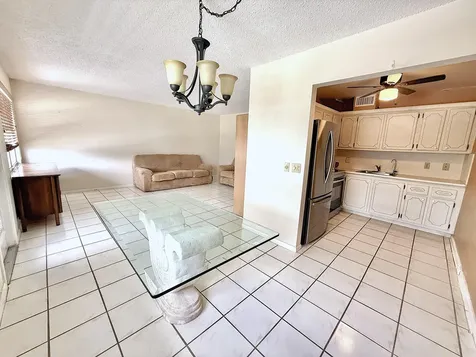 2002 Ellsemere A Deerfield Beach FL 33442