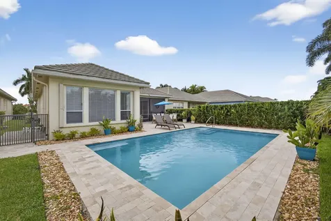 10585 La Strada West Palm Beach FL 33412