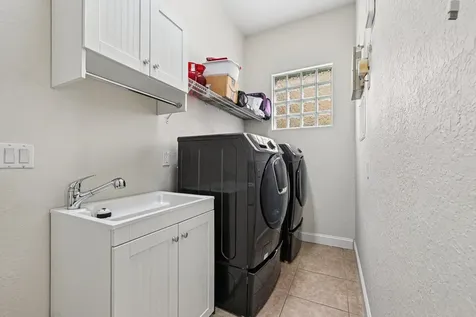 553 Gazetta Way West Palm Beach FL 33413