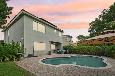 553 Gazetta Way West Palm Beach FL 33413