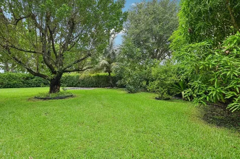 553 Gazetta Way West Palm Beach FL 33413