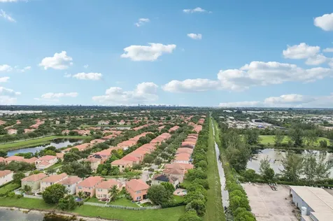 553 Gazetta Way West Palm Beach FL 33413