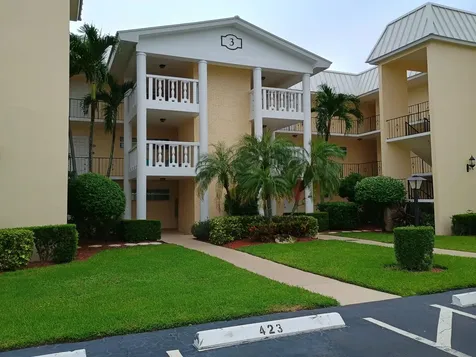 3 Colonial Club Drive Boynton Beach FL 33435