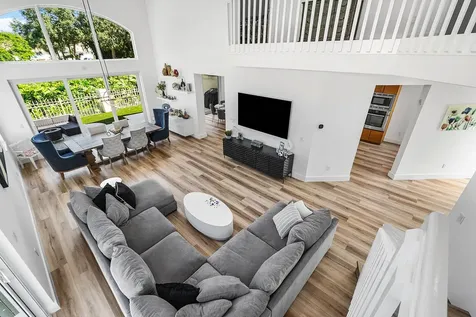 5338 Nw 26th Circle Boca Raton FL 33496