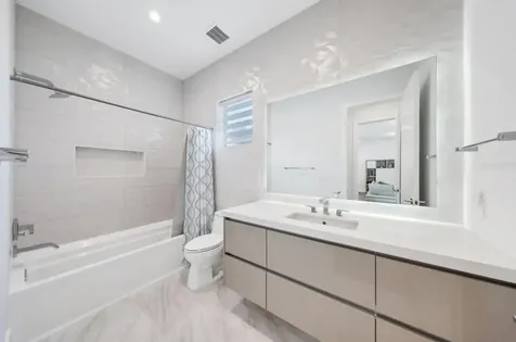 260 Ne 3rd Street Boca Raton FL 33432