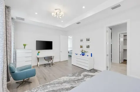 260 Ne 3rd Street Boca Raton FL 33432