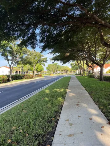 307 Liberty Court Deerfield Beach FL 33442
