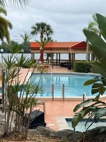 307 Liberty Court Deerfield Beach FL 33442
