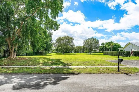 2238 Nw 30th Road Boca Raton FL 33431