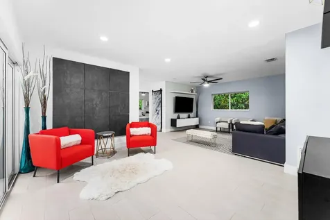 1044 Nw 6th Drive Boca Raton FL 33486