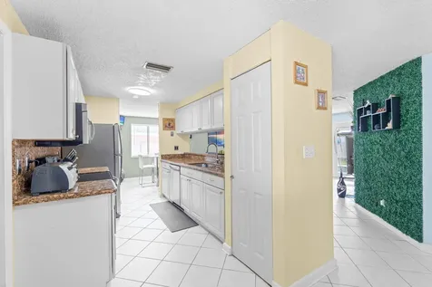 1403 Donwoods Lane Royal Palm Beach FL 33411