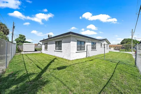 1301 W 26th Street Riviera Beach FL 33404