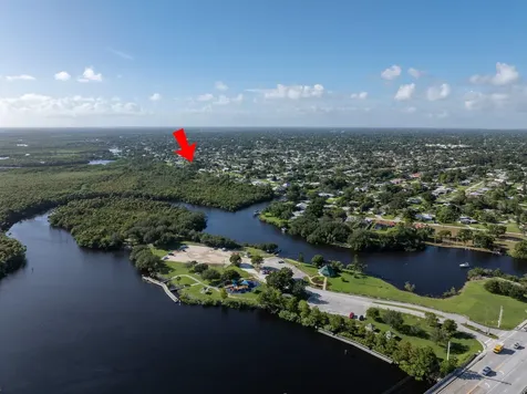441 SE Galleon Lane Port Saint Lucie FL 34983