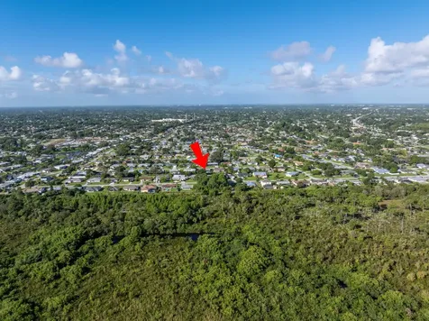 441 SE Galleon Lane Port Saint Lucie FL 34983