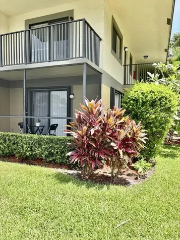 610 Trace Circle Deerfield Beach FL 33441