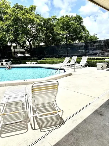 610 Trace Circle Deerfield Beach FL 33441