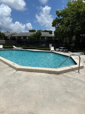 610 Trace Circle Deerfield Beach FL 33441