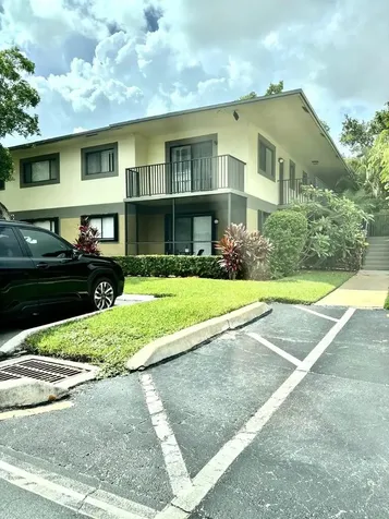 610 Trace Circle Deerfield Beach FL 33441