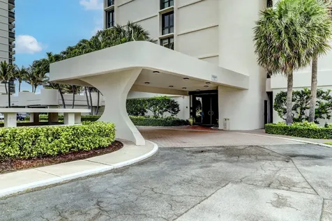 5380 N Ocean Drive Singer Island FL 33404