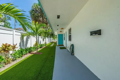 1332 Longwood Street West Palm Beach FL 33401