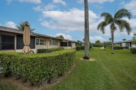 2822 Crosley Drive West Palm Beach FL 33415