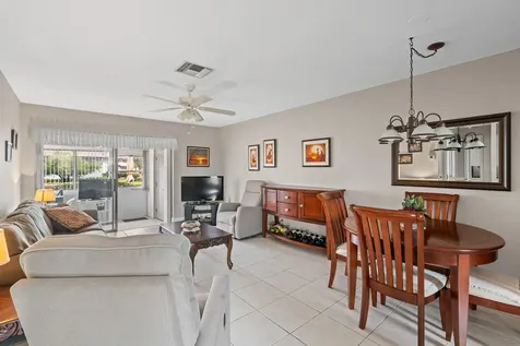2822 Crosley Drive West Palm Beach FL 33415