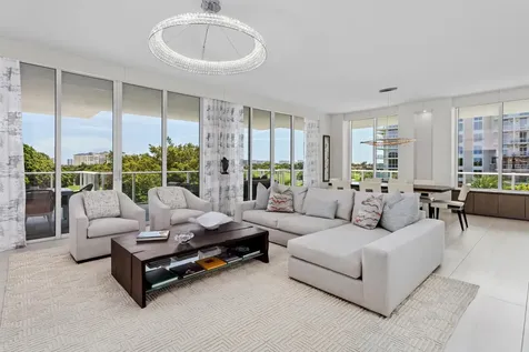 200 Se Mizner Boulevard Boca Raton FL 33432
