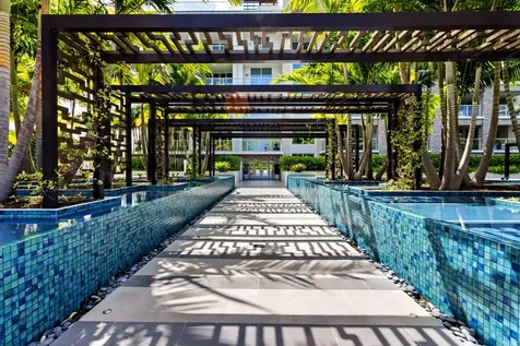 200 Se Mizner Boulevard Boca Raton FL 33432