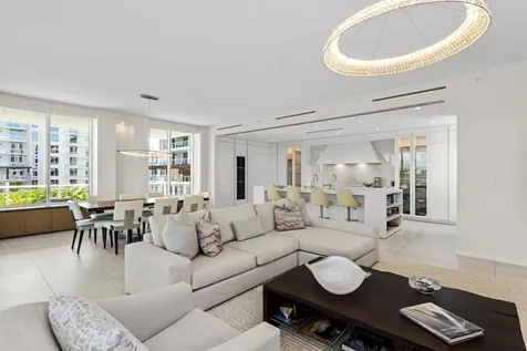 200 Se Mizner Boulevard Boca Raton FL 33432