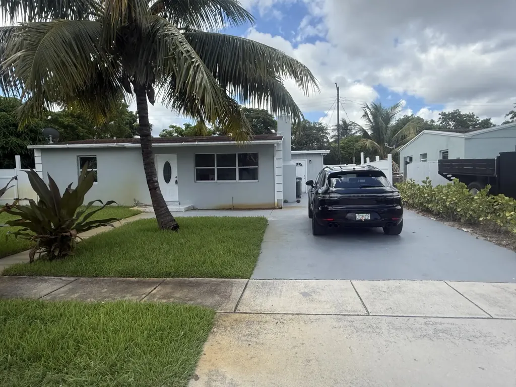 2329 Fairway Drive West Palm Beach FL 33409