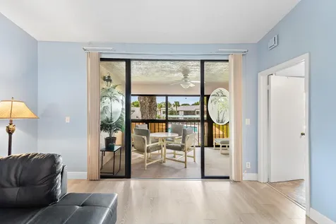 7465 N Glendevon Lane Delray Beach FL 33446