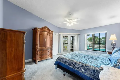 7465 N Glendevon Lane Delray Beach FL 33446