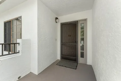 7465 N Glendevon Lane Delray Beach FL 33446