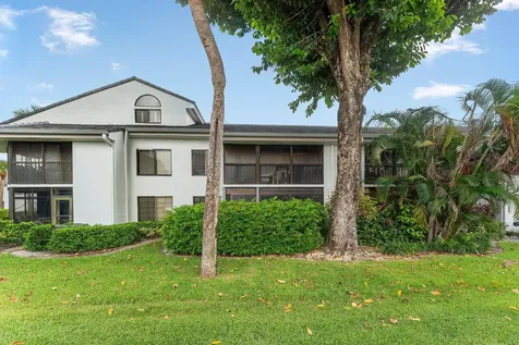 7465 N Glendevon Lane Delray Beach FL 33446