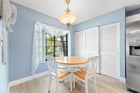 7465 N Glendevon Lane Delray Beach FL 33446