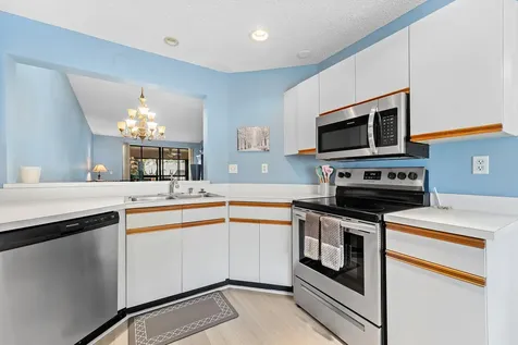 7465 N Glendevon Lane Delray Beach FL 33446