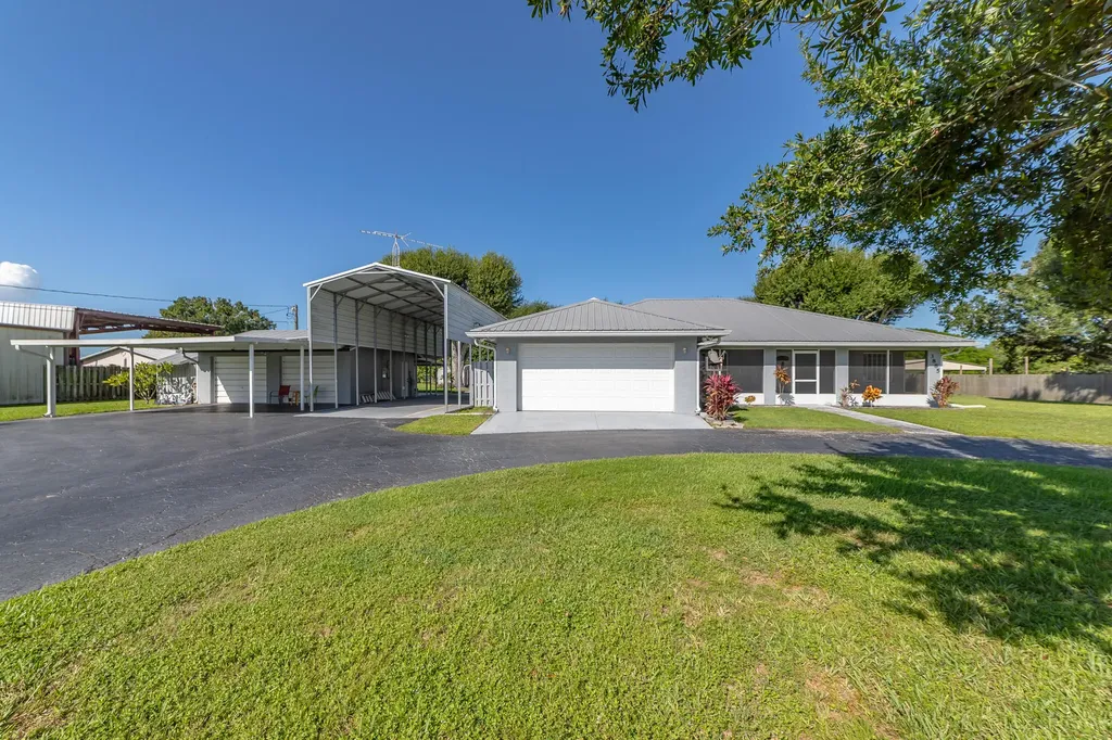 3885 Sw 11th Avenue Okeechobee FL 34974