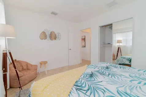 951 Green Street West Palm Beach FL 33405