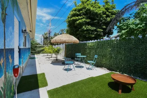 951 Green Street West Palm Beach FL 33405